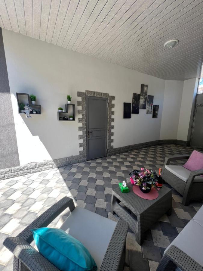 Apartamento Cool Blue Interior Self Check In Ereván Exterior foto